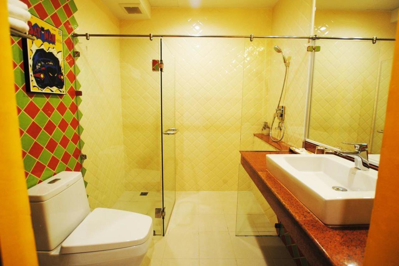 Focal Local Bed & Breakfast Bangkok Eksteriør billede
